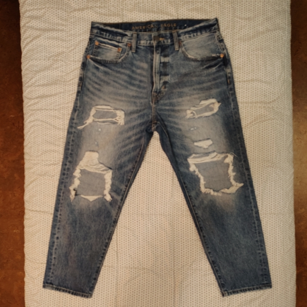 NWOT American Eagle Relaxed Taper Cotton Thrashed Faux Distressed 31x30 Fits 33